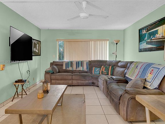 3rd image of 1200 Tallwood Ave APT 202