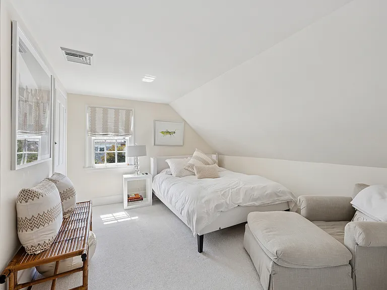34 Howard St — Photo 12