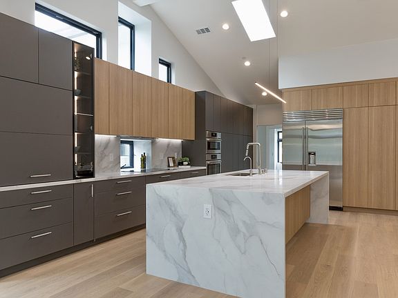 2nd image of 687 Georgia Ave