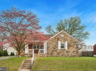 327 Seneca St, Lester, PA 19029