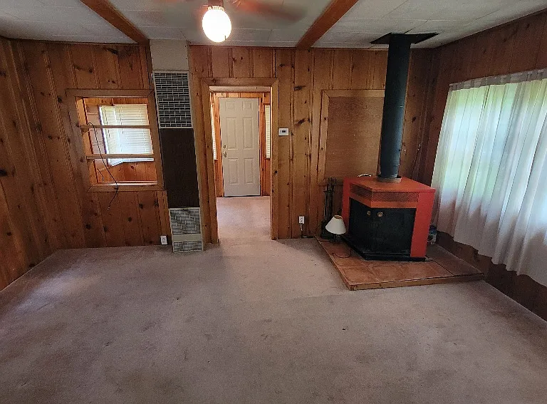 11224 Belvidere Ave — Photo 2