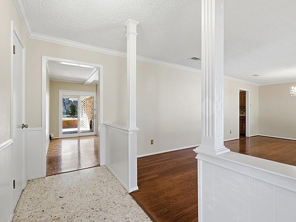 5th image of 503 Summit Ridge Dr