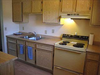 2nd image of 33 Greenridge Cres