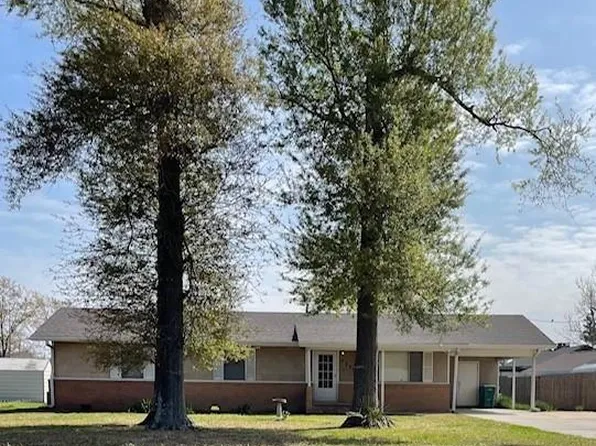 229 S Hazel St, Sulphur, LA 70663