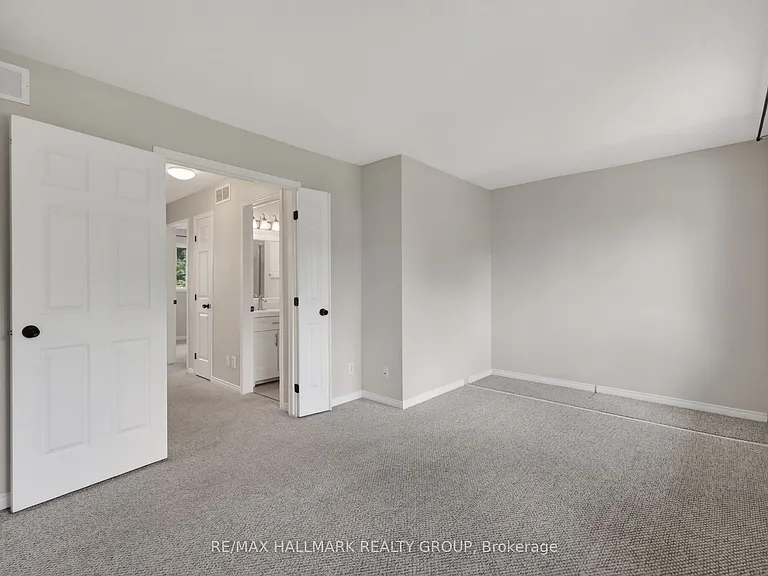 130 College Cir — Photo 22