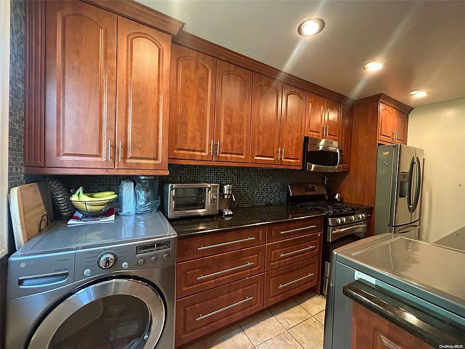 1st image of 163-52 17th Avenue #4-320