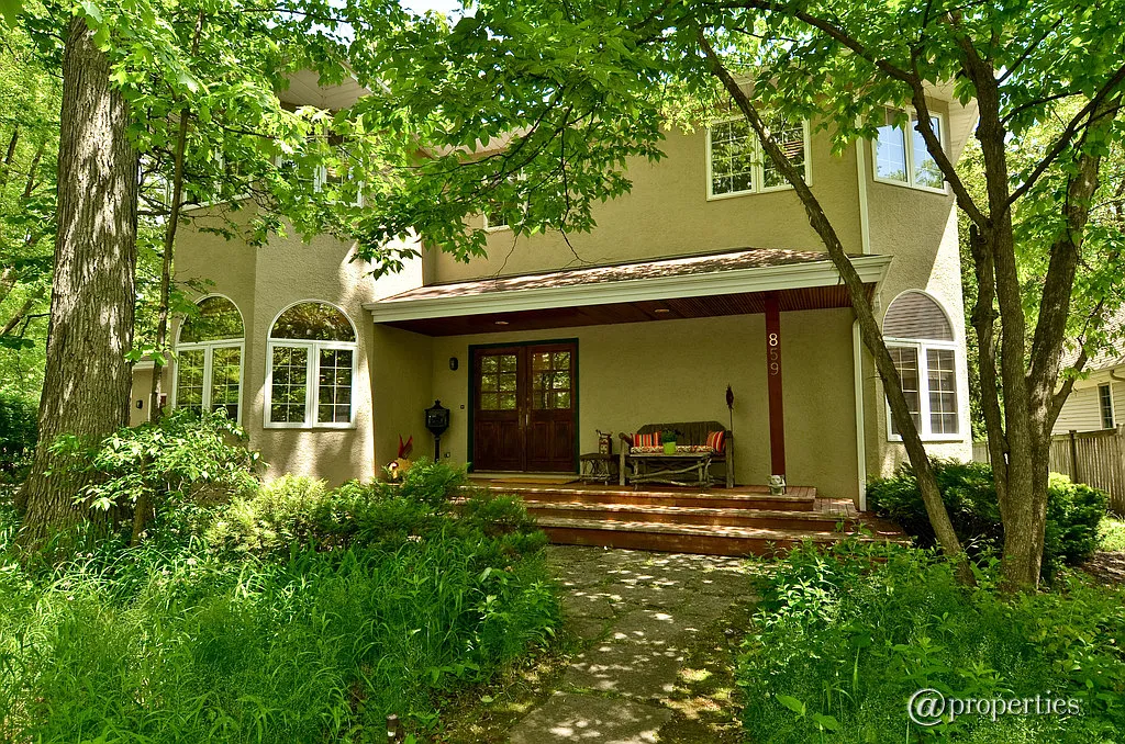 859 Judson Ave photo 1
