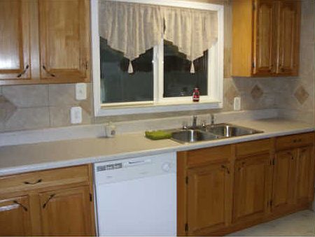 2nd image of 269 SW Parker Ln