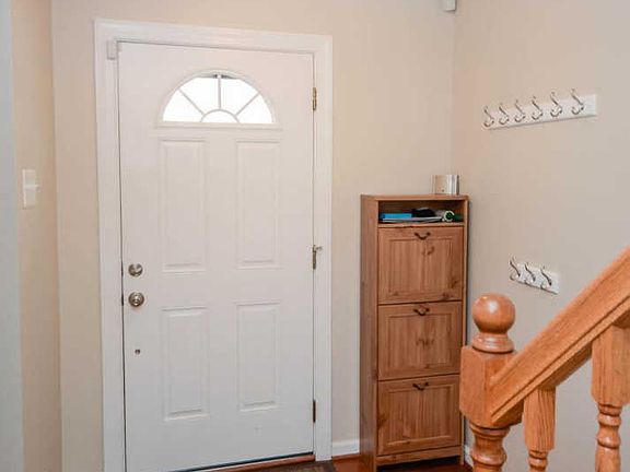 4th image of 2820 Hogan Ct