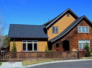 19342 SW Laurelhurst Way, Bend, OR 97702