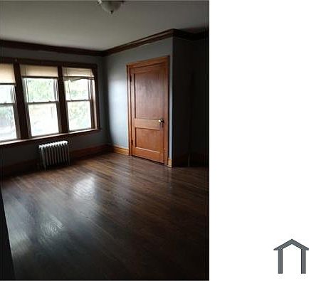 4th image of 2414 W 70th St Unit 1