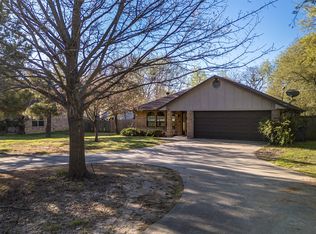 1009 Division St, Greenville, TX 75401