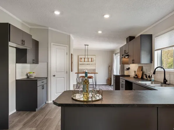 1160 Shellbourne Blvd #72, Campbell River, BC V9W 5G5