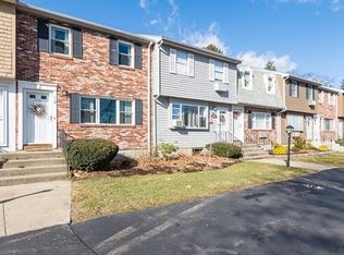 1 Christopher Dr APT 2, South Easton, MA 02375