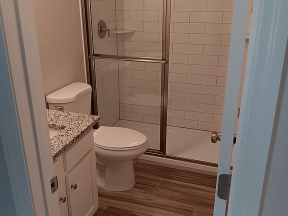 4th image of 1218 Wonderwood Dr #1218