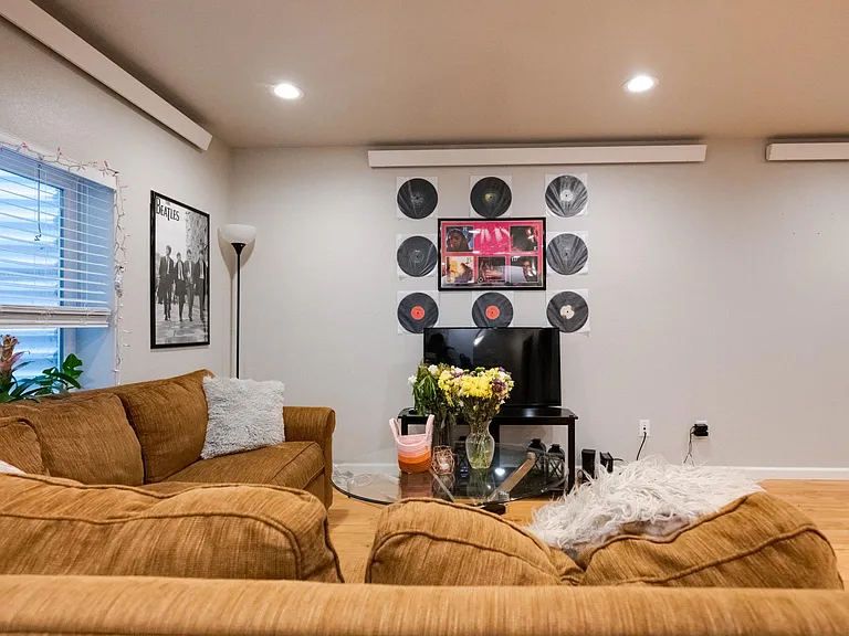 415 E Bradley St #BASEMENT — Photo 3