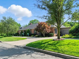 1829 Stonycroft Ln, Bloomfield Hills, MI 48304