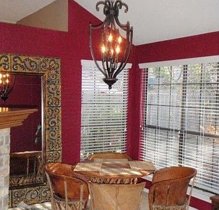 3rd image of 2110 Mockingbird Dr