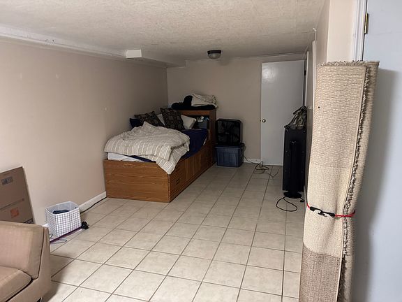3rd image of 11 Vanech Dr