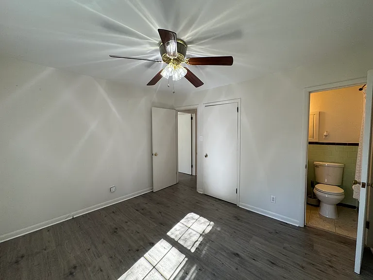 20 Lenora Dr — Photo 15
