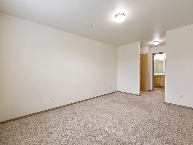 Sumner Square & Rainier View — Photo 41