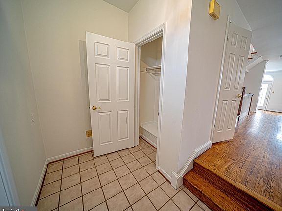 2nd image of 4073 Norbeck Square Dr