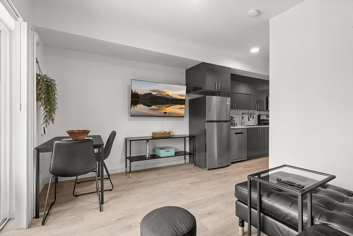 Floor plan One Bedroom Urban - Furnished