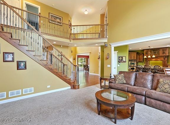 3rd image of 25932 Campbell Ln
