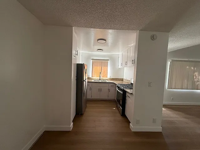 1116 Gladys Ave #B — Photo 8