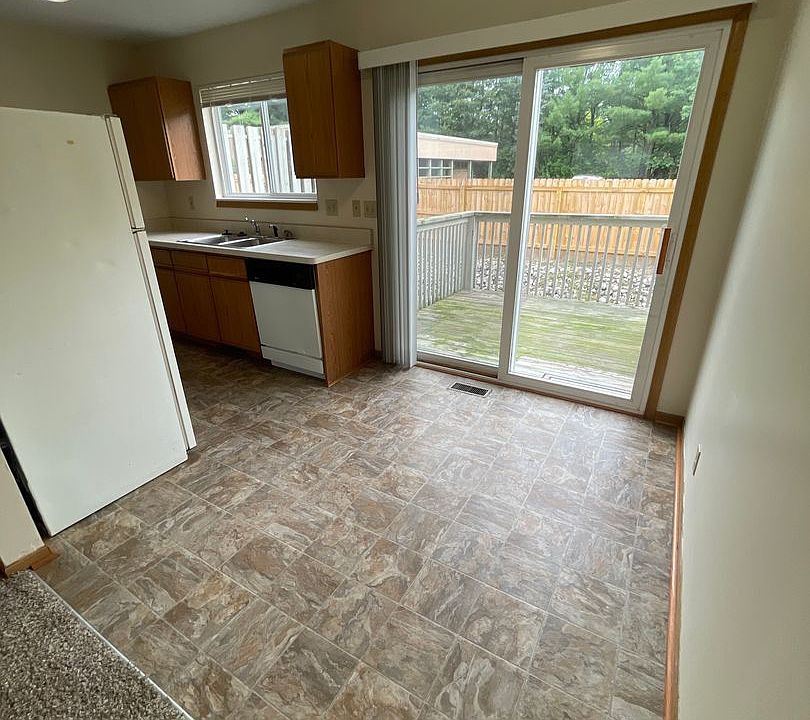 1st image of 4907 Hedgewood Dr APT C2