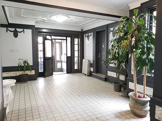 Rented by Signature Property Realty | media 49