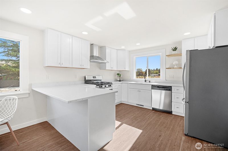 2nd image of 5791 Legoe Avenue