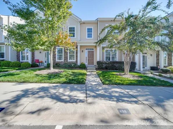 456 Spring Gardens Dr, Belmont, NC 28012