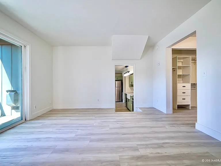 1565 NW Wall St #136/137 — Photo 9