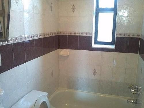 4th image of 353 E 86th St