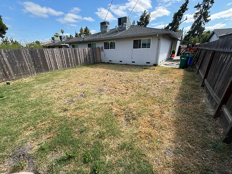 7419 N El Dorado St — Photo 18