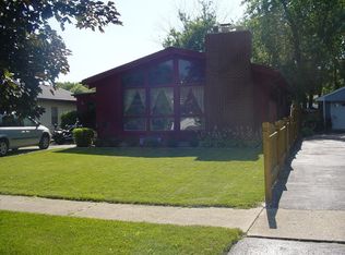 2116 Elizabeth Ave, Zion, IL 60099