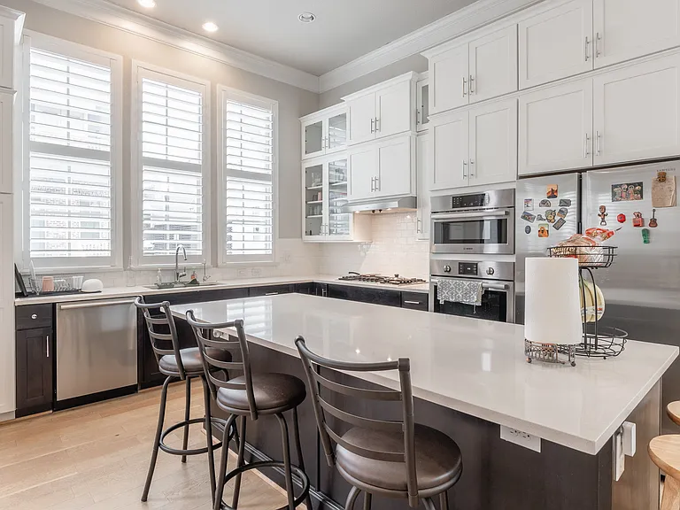 1701 Millsap Ln — Photo 10
