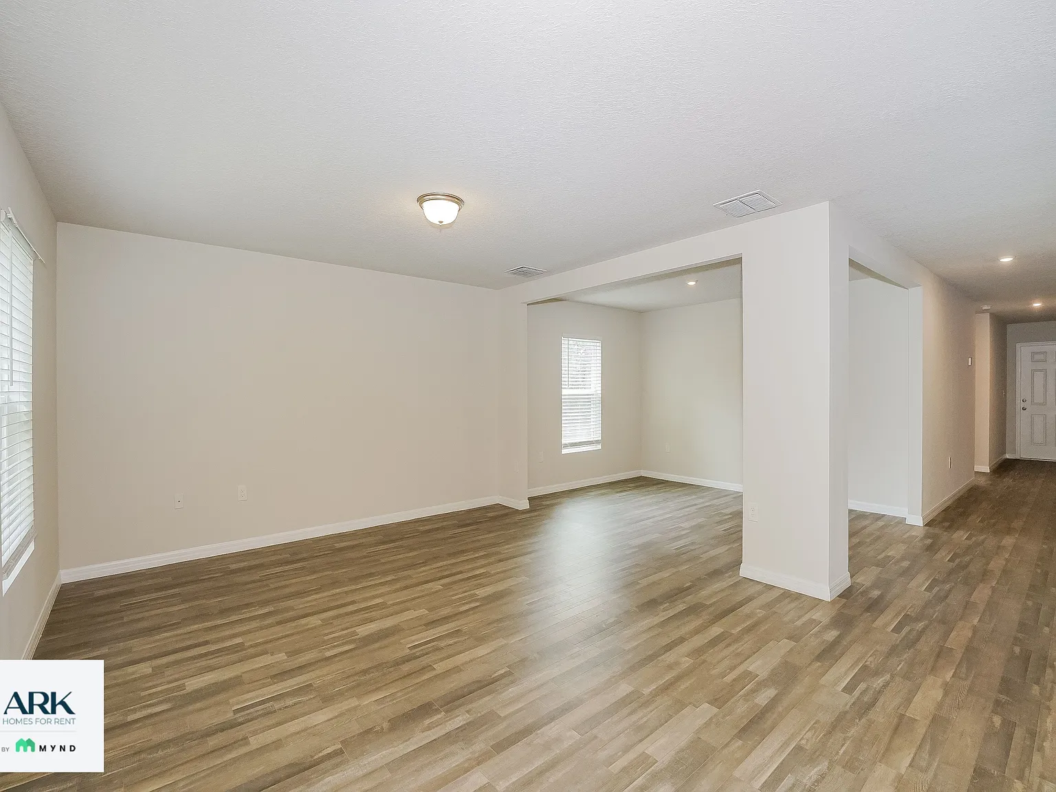 4 bed, 2.0 bath, 1650 sqft, $1,732 — Photo 2