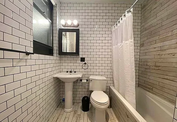 Rented by Voro NYC | media 10