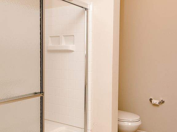 5th image of 1597 Lacebark Dr Unit B