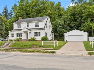 398 E Wall St, Ellsworth, WI 54011