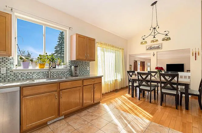 5873 Villa France Ave — Photo 9