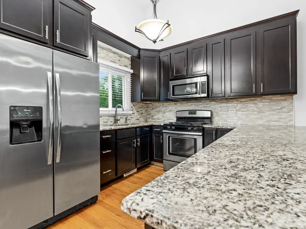 (undisclosed Address), South Elgin, IL 60177