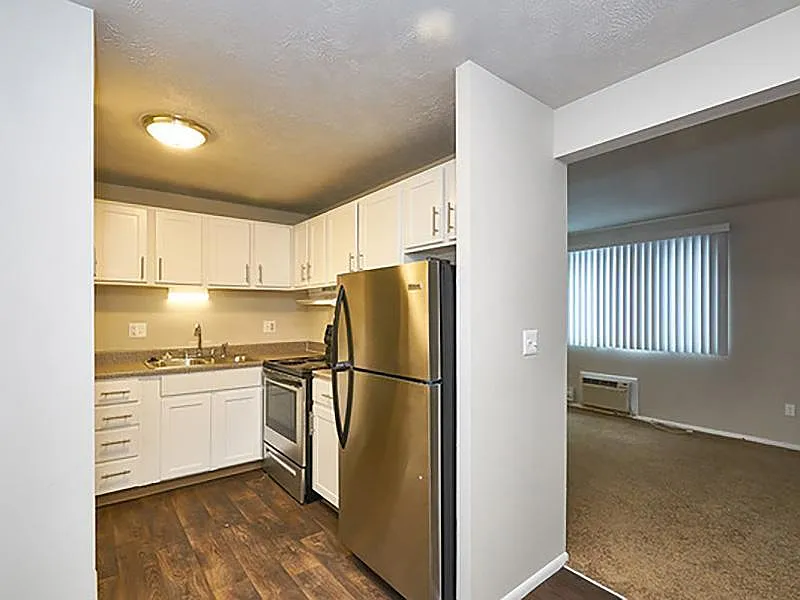 The Azlee Apartments — Photo 2