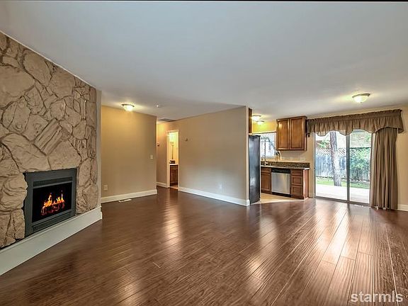 2nd image of 2604 Elwood Ave