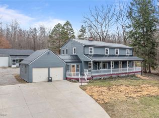 323 River Rd, Hinckley, OH 44233