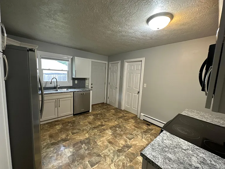 1409 S Gary Dr — Photo 17