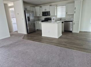 Shadow Mountain Village, Las Vegas, NV 89121