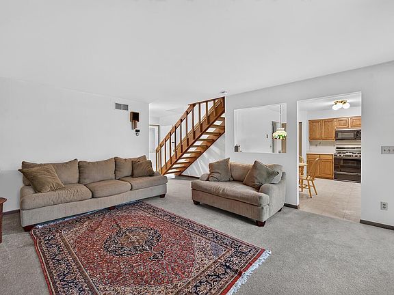 4th image of 5533 Cambridge LANE #1